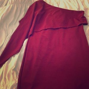 One sleeve formal dress.